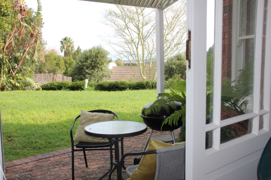 To Let 1 Bedroom Property for Rent in Rome Glen Western Cape
